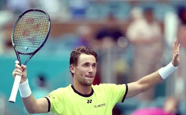 ATP总决赛轻取年终总决赛，鲁德惊艳四座