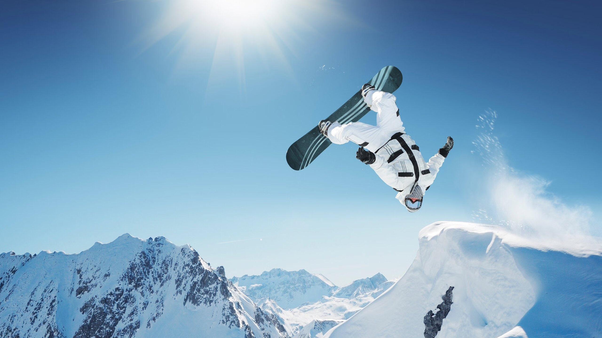 当终场哨响，一场跨越时空的胜利与我们的精神困局