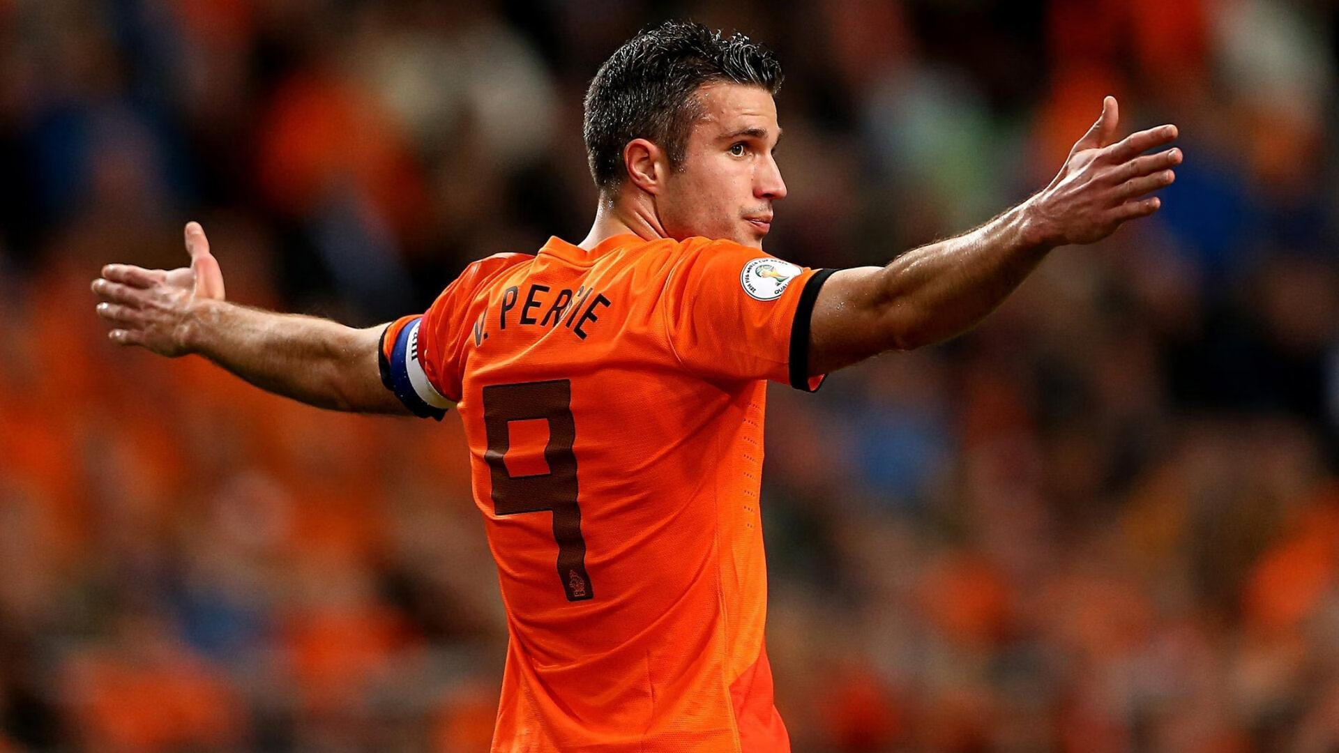 欧冠决赛之夜，班凯罗成为胜负手，当错误成为传奇的起点